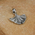 Schöner, filigraner Silber Anhänger mit Ginkgo Blatt Silber Anhänger - Ginkgo Blatt